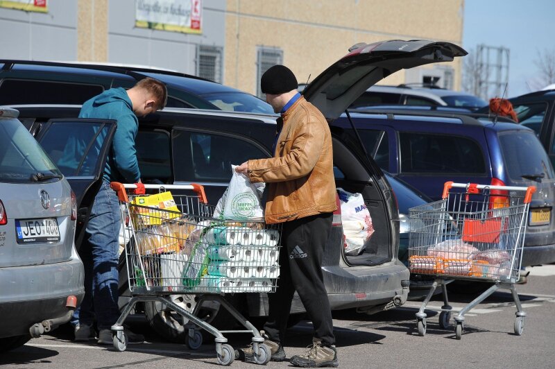 Lietuviai vaziuoja i lenkija apsipirkti