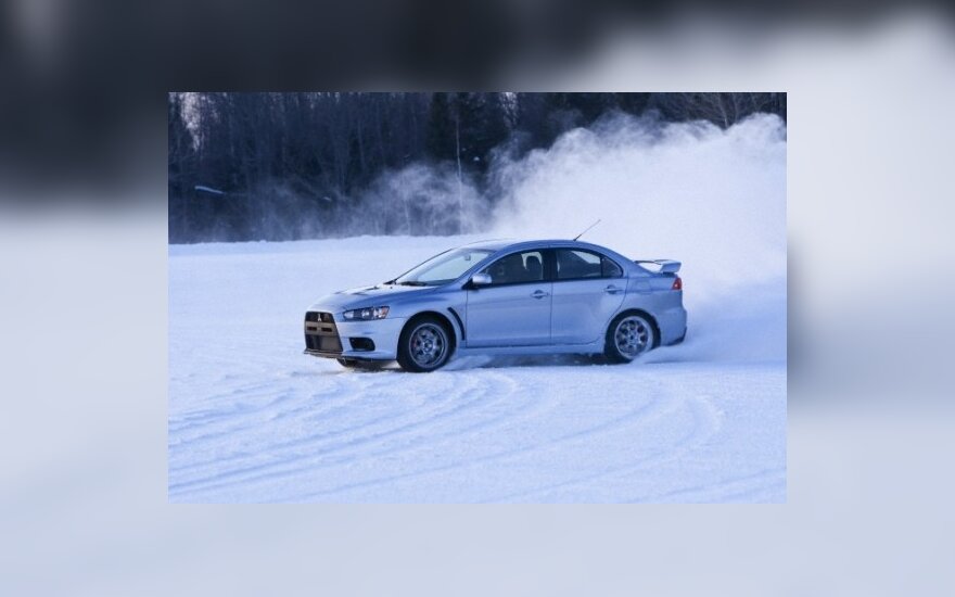 Parenkite automobilį artėjantiems šalčiams