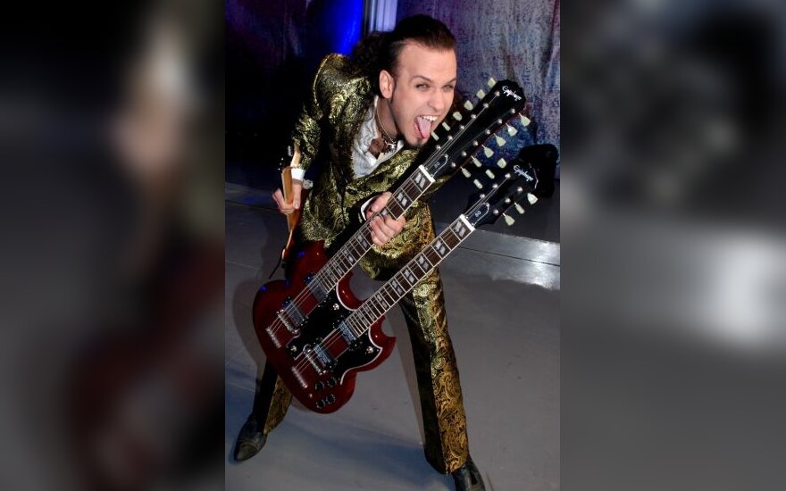 Lyriškasis rokeris Mr.Jumbo paliko „Muzikos akademiją“