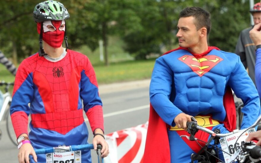 „Velomaratonas“ pritraukė 8 tūkstančius dalyvių