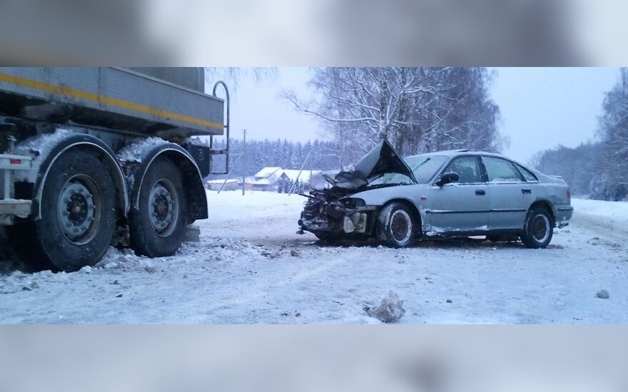 Draudikai: ši žiema pagal avaringumą gali tapti rekordine