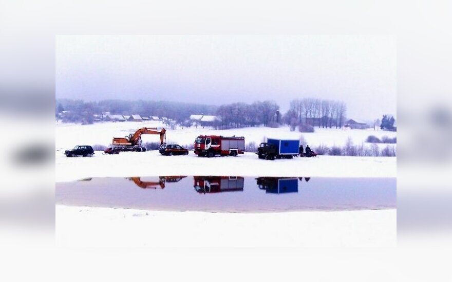 Rokiškio rajone išsilieję naftos produktai užteršė ir Vyžuonos upę