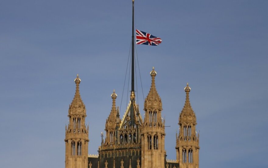 Su imigrantais kovojantys britai – ne ką mažesni imigrantai