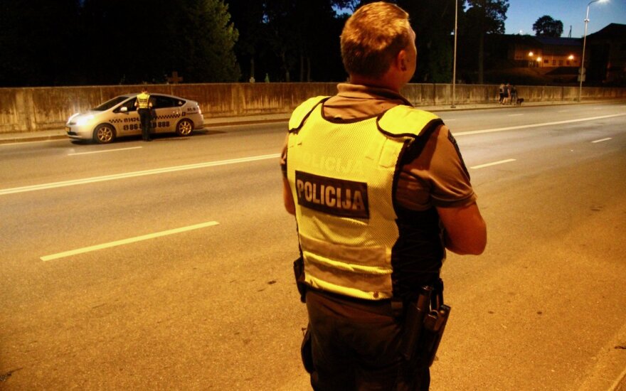 Naktinis reidas Vilniuje nustebino pareigūnus: vos keli vairuotojai sulaukė baudų