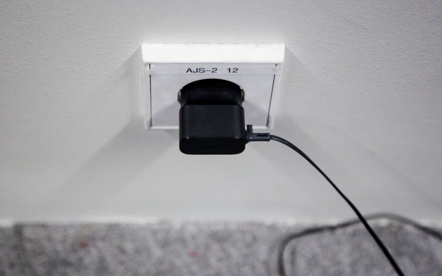Lietuvių įmonei – bauda už pavojingų įkroviklių prekybą: yra pavojus patirti elektros smūgį