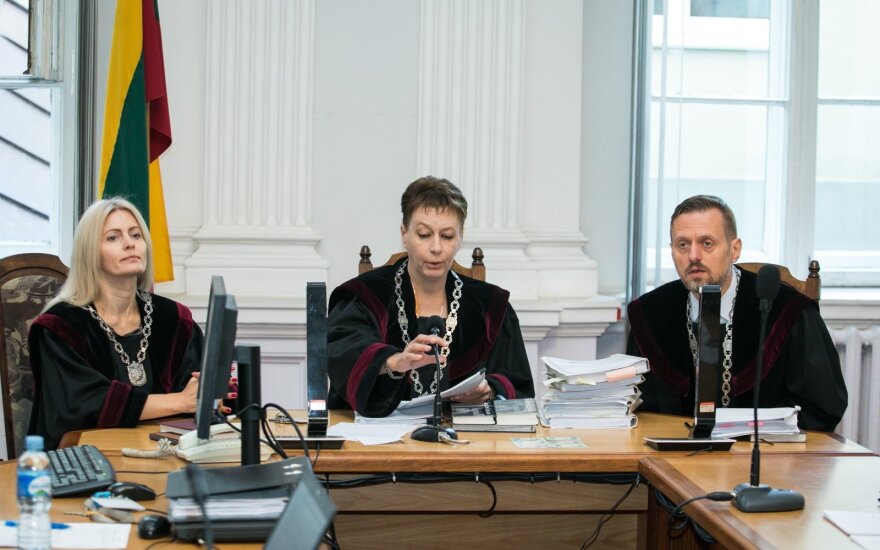 Karantinas atvėrė naujas galimybes – teismas posėdžiavo internetu