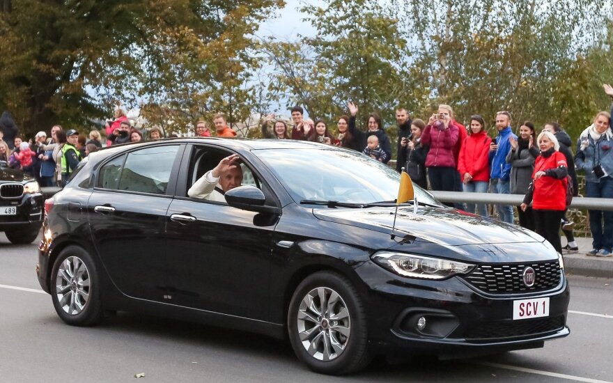 Fiat Tipo Pope Francis used in Lithuania given to nuns