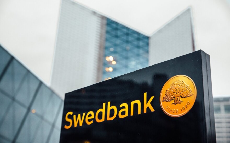 Swedbank: dėl IT sistemų atnaujinimo ketvirtadienio naktį galimi paslaugų trikdžiai
