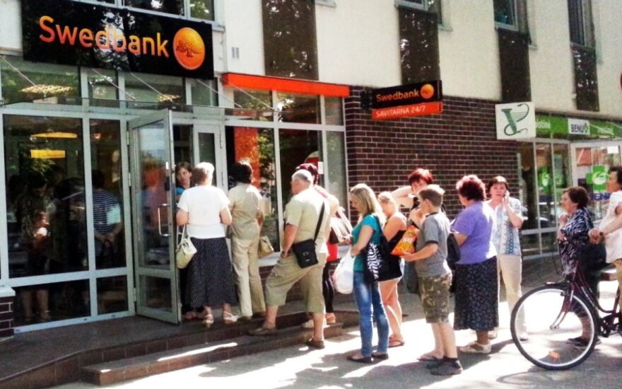 Ko dalis „Swedbank“ klientų galėtų pasimokyti iš Buridano asilo