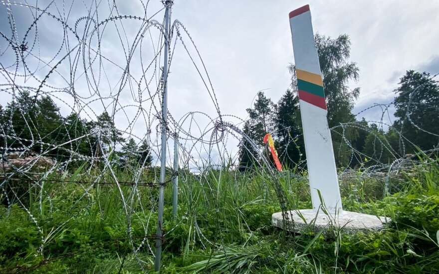 100 km of concertina can be installed on Lithuanian-Belarusian border this year