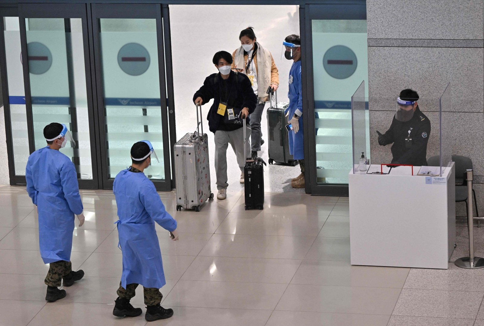 Oro linijos: keliautojų iš Kinijos testavimas neveiksmingas