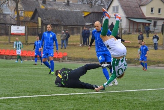 Pakruojo „Kruoja“ Ir Vilniaus „Žalgiris“ Mačą Baigė Be įvarčių - DELFI ...