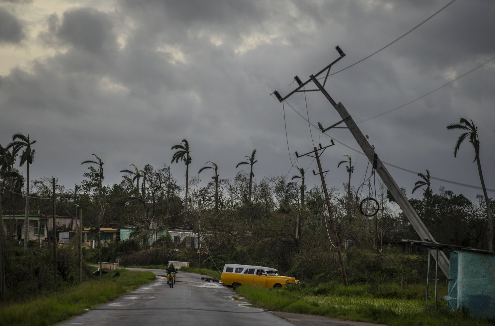 Uraganas „Ian“ paliko Kubą be elektros