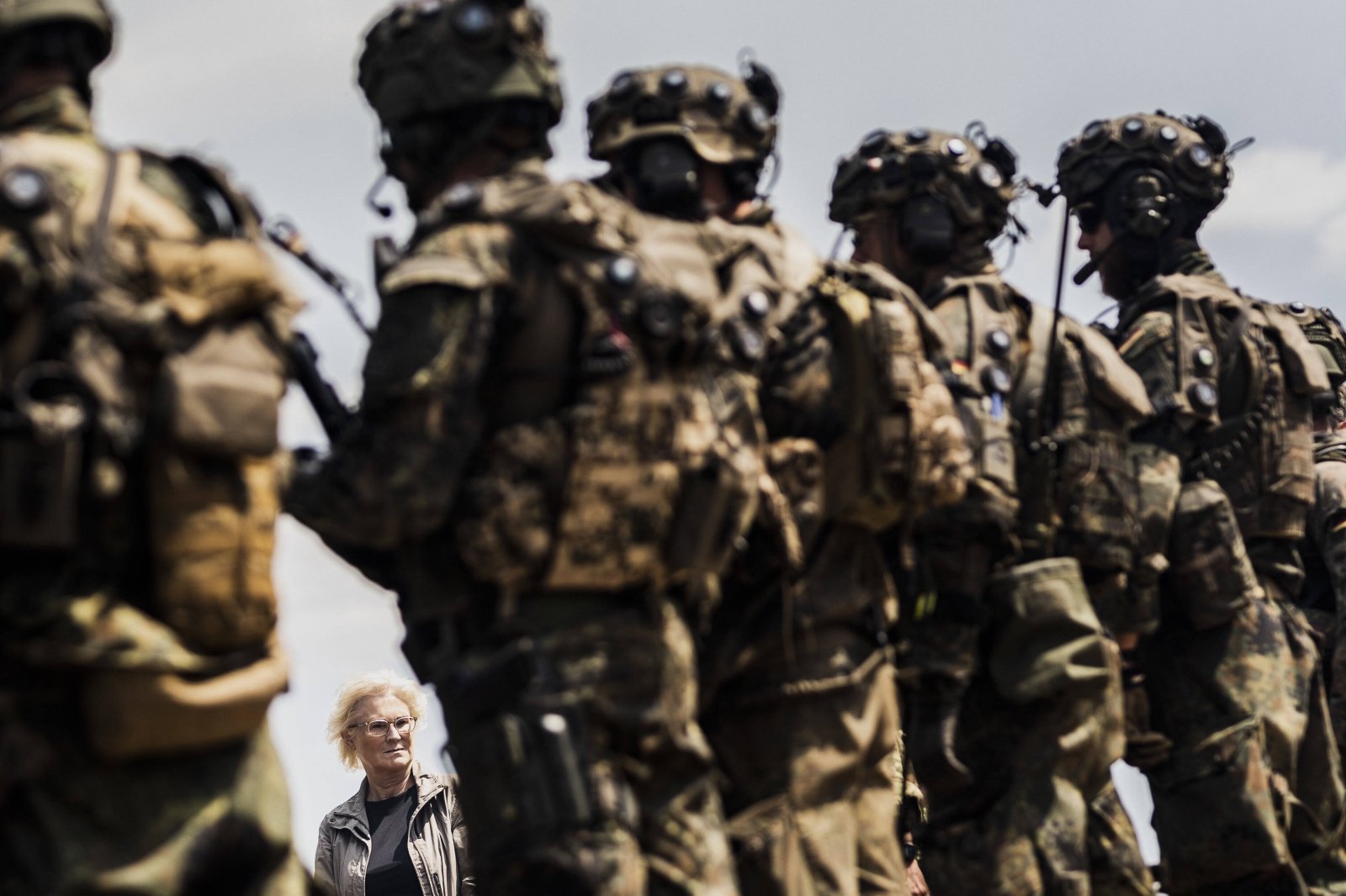 Baerbock: Deutsche Brigade würde „teils in Litauen, teils in Deutschland“ stationiert